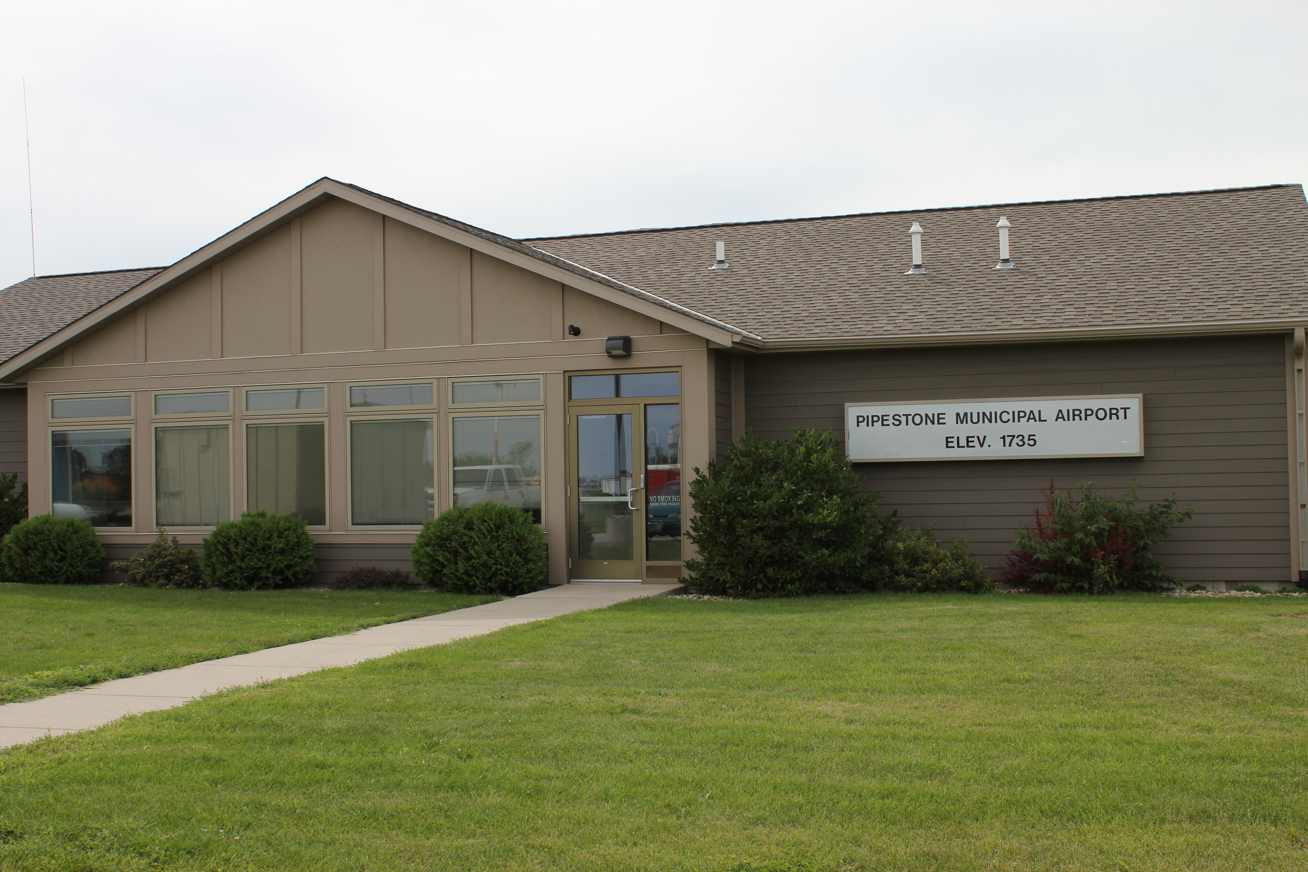 Photo Gallery • Pipestone Municipal Airport